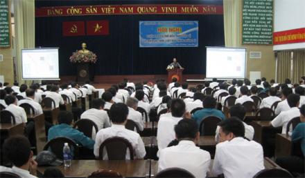 Bồi dưỡng kiến thức Luật Biển Việt Nam và Luật Giao thông Đường bộ